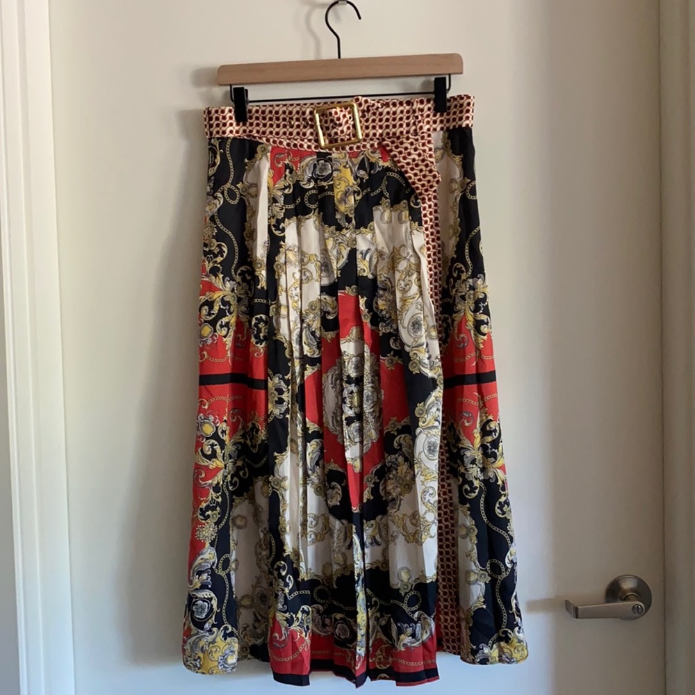 ZARA Scarf Print Pleated Skirt w/ Belt — LIKE NEW